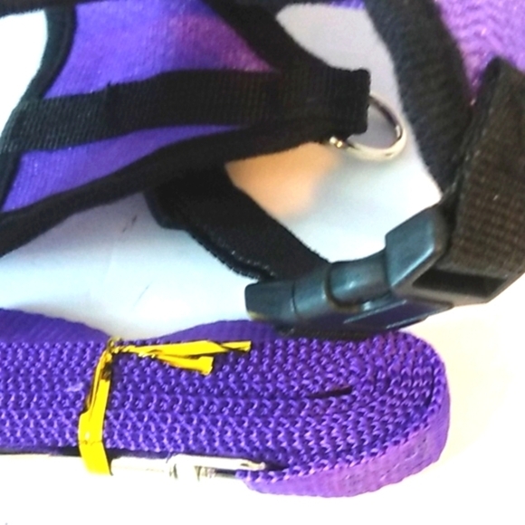 SMALL PET HARNESS VEST WITH LEASH PURPLE AND BLACK SIZE SMALL NWT - Picture 3 of 7